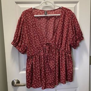 Floral patterned NWOT SHEIN top